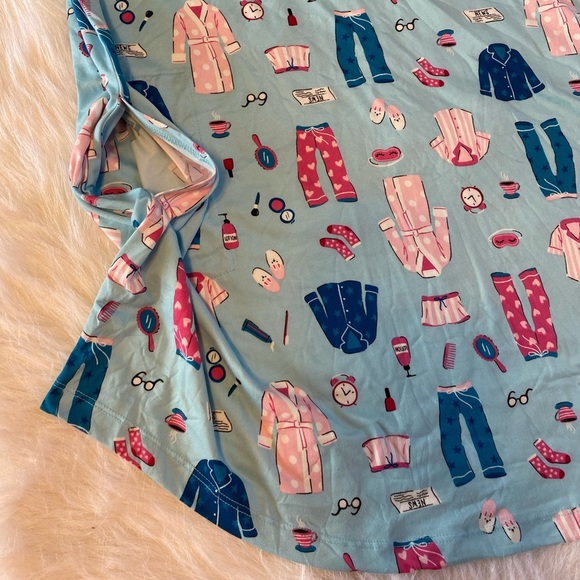 Secret Treasures Soft Nightgown Womens Size 2X-3X Blue Pajamas With Pockets - Picture 6 of 8